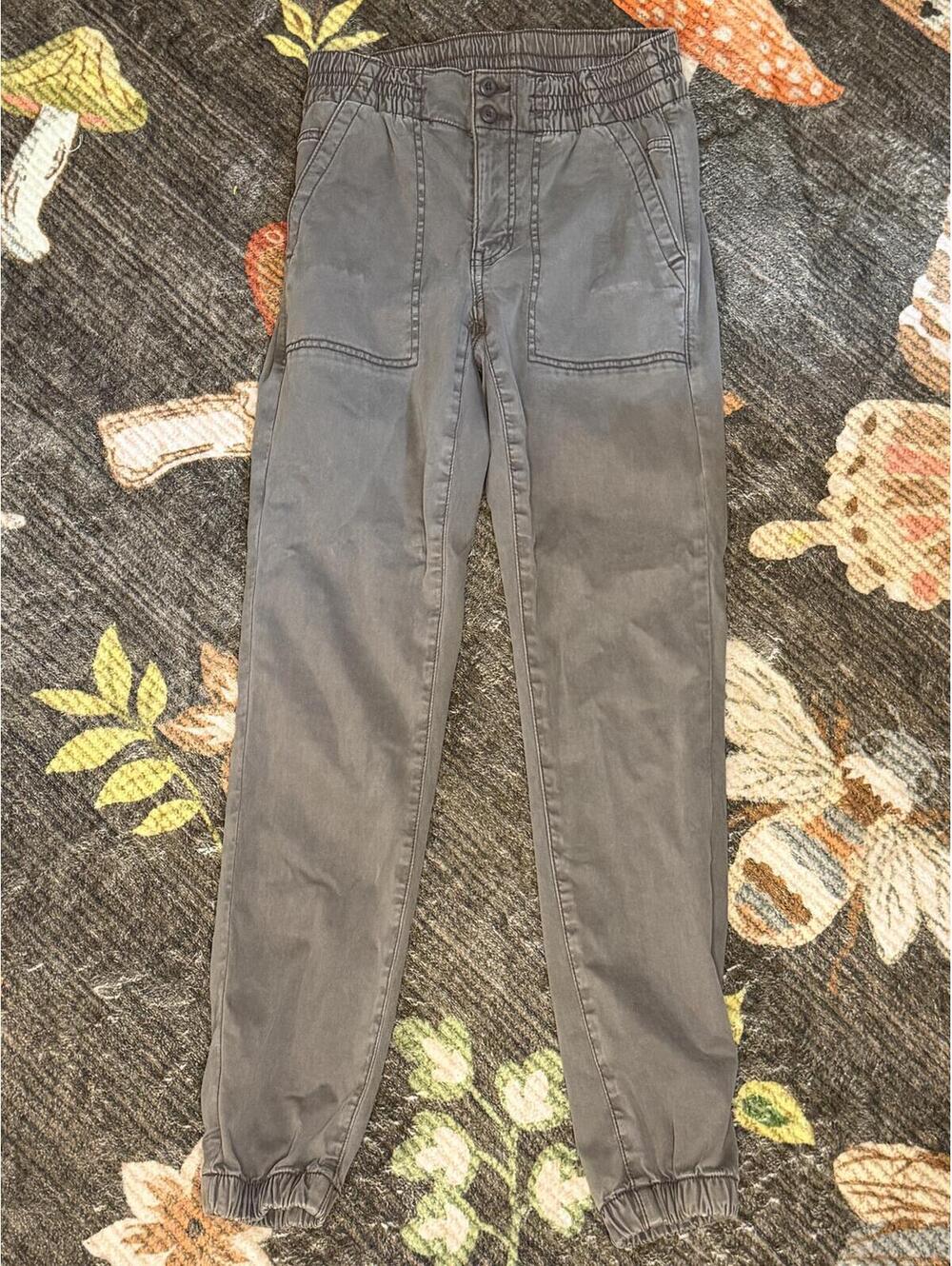 American Eagle Gray Utility Jogger Pants Women’s Size 4 Next Level Stretch Cargo